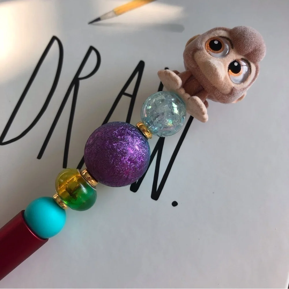 Disney Doorables: Aladdin: Abu (Fuzzy) handmade beaded pen